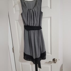 Apt. 9 handkerchief dress size 4 black/white